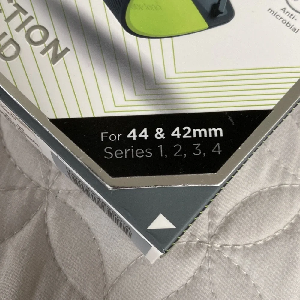 X-Doria Action Band for Apple Watch 42 MM Series 1,2,3 And 4 Black and Green